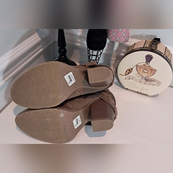 Lane Bryant Brown Western Style Almond Toe Booties NWT Size 10W - Picture 4 of 7